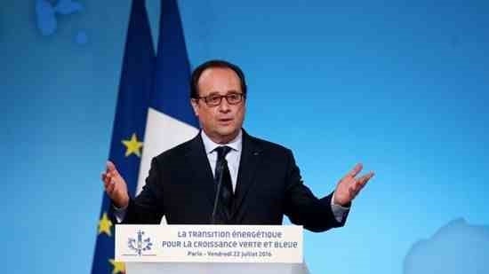 French president's approval rating inches up despite Nice attack: polls
